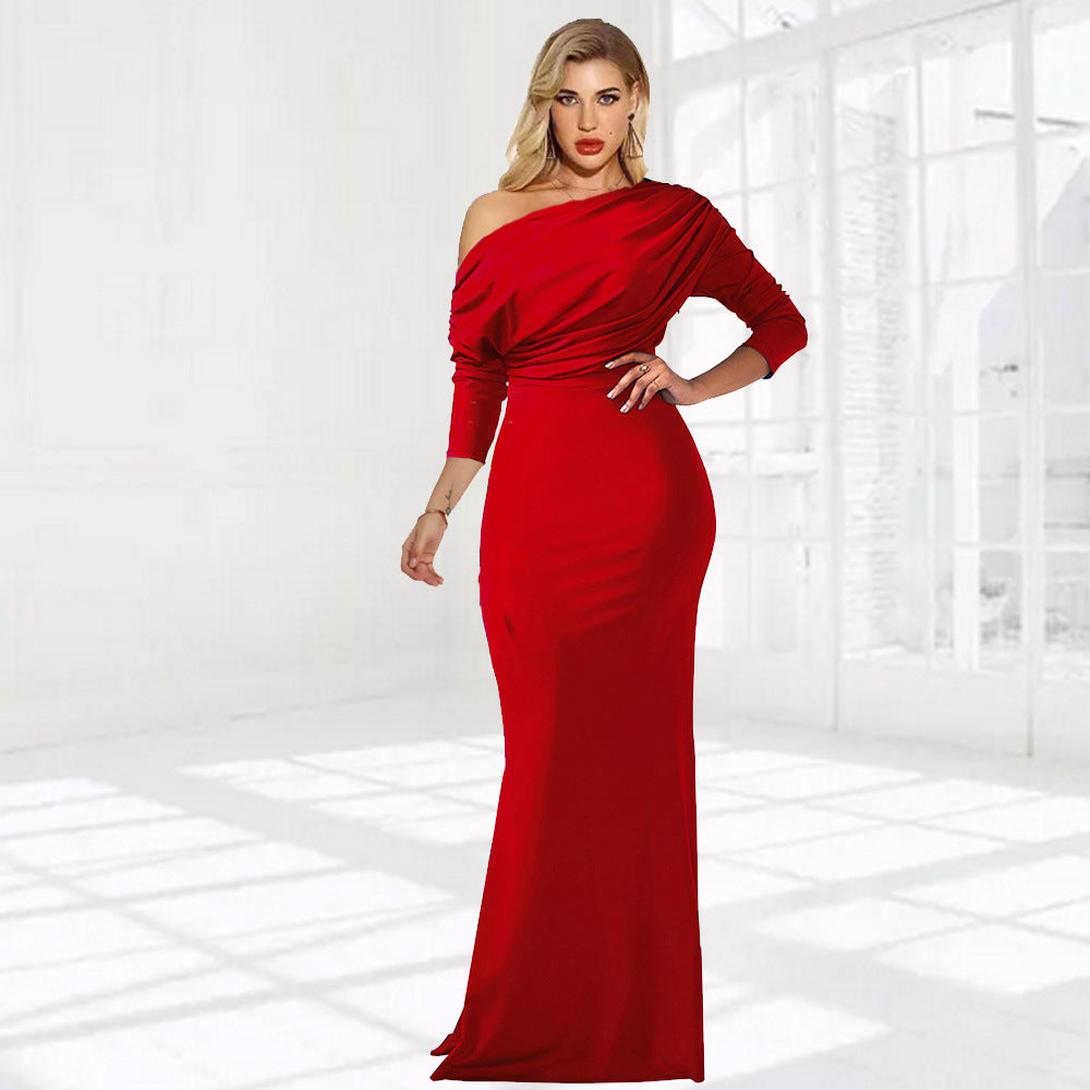 Levoire | Robe de soirée plissée à manches longues Rouge