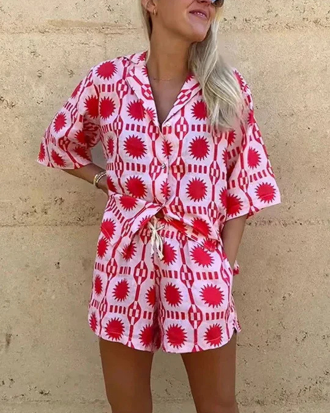 Levoire | Ensemble d'été deux pièces avec motif ludique Rot
