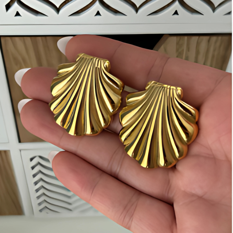 Levoire | Boucles D'Oreilles Simpukka Or 33 mm