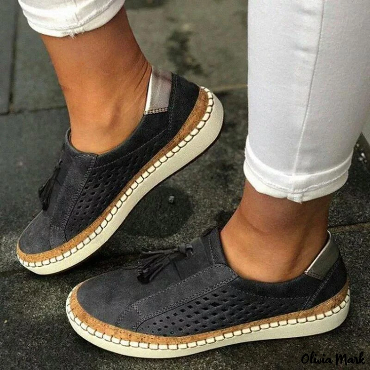 Levoire | Avec Pompons : Mocassins Élégants Décontractés Avec Petit Talon Noir