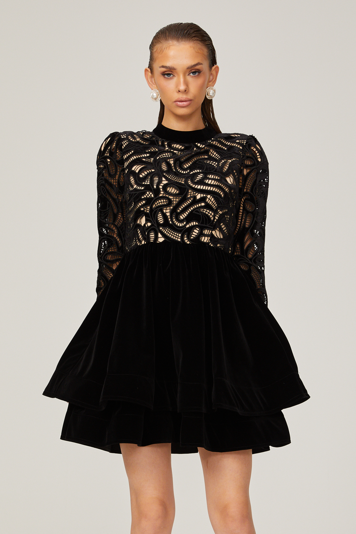 Levoire | Robe Mini En Velours Noir Avec Décolleté
