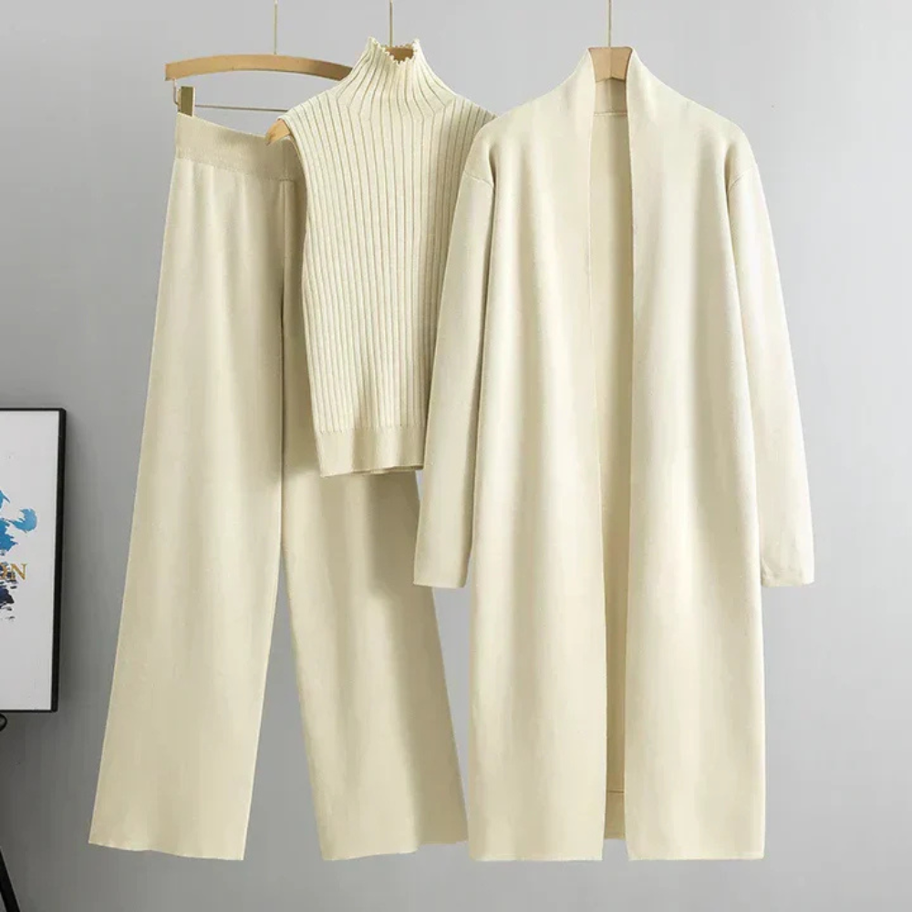Levoire | Élégant Et Confortable Ensemble En Trois Pièces Beige une taille