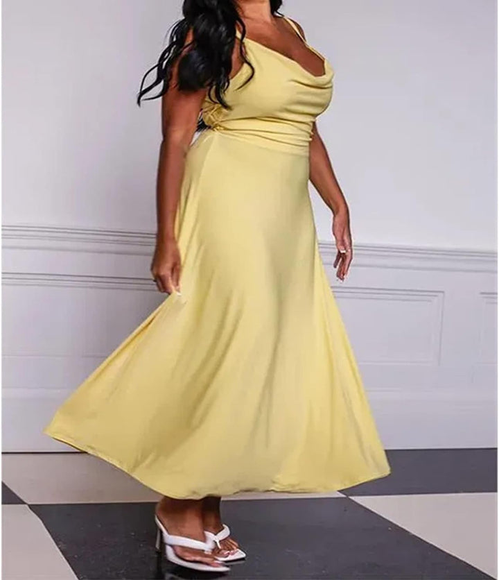 Levoire | Robe longue drapée dans le dos avec soutien-gorge intégré