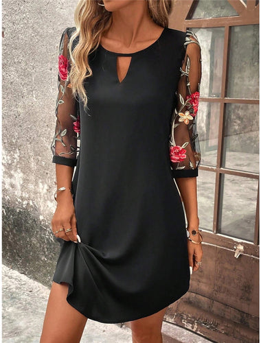 Levoire | Robe Ajustée Avec Délicate Dentelle