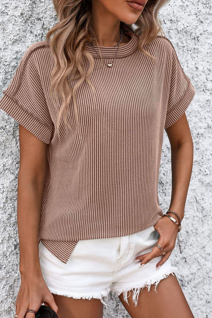 Levoire | T-Shirt Classique À Manches Courtes Rayé Avec Col Rond Chameau