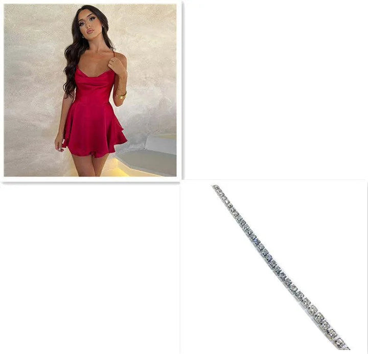 Levoire | Robe trapèze courte élégante en satin avec ruban sans dos
