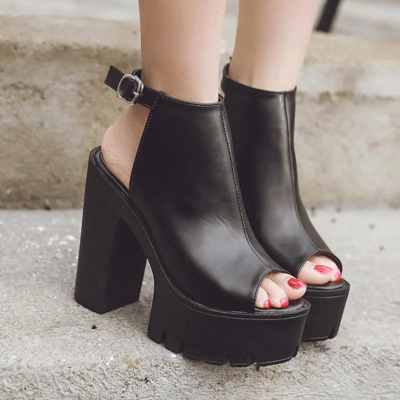 Levoire | Bottes courtes avec un talon épais