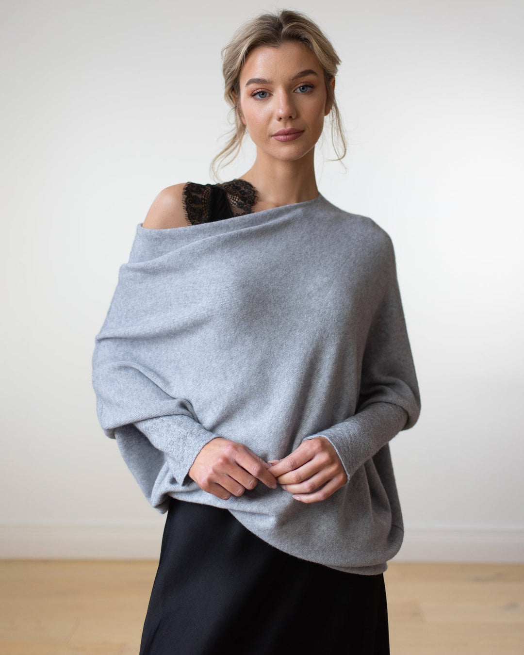 Levoire | ELEGANT ASYMÉTRIQUE FEMME TRICOT Gris clair