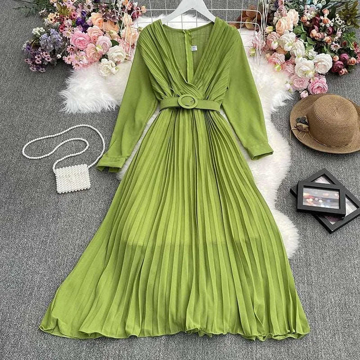 Levoire | Robe plissée large avec décolleté en V Vert Une taille