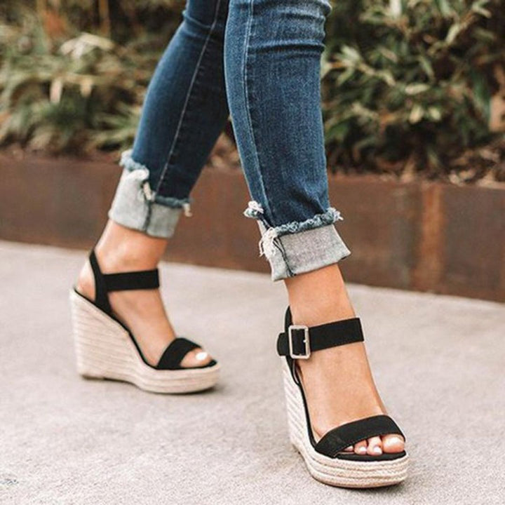 Levoire | Chaussures Élégantes Pour Femmes Avec Ceinture Noir