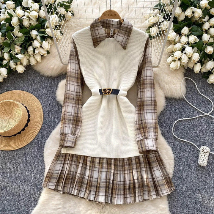 Levoire | Vintage Femmes Ensemble : Robe à Carreaux et Ceinture en Tricot Abricot Taille libre