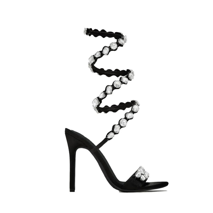 Levoire | Sandales avec un talon de 11 cm, bout rond, petite surface en satin Noir 01