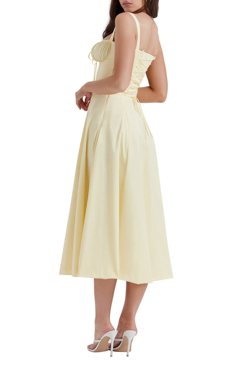 Levoire | Robe Ajustée Élégante Flatteuse Et Stylée