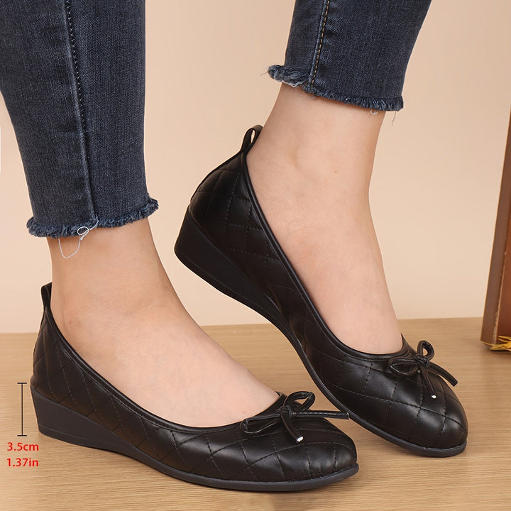Levoire | Ballerines Noires Femmes Avec Motif Brodé Et Chaîne À Lacets