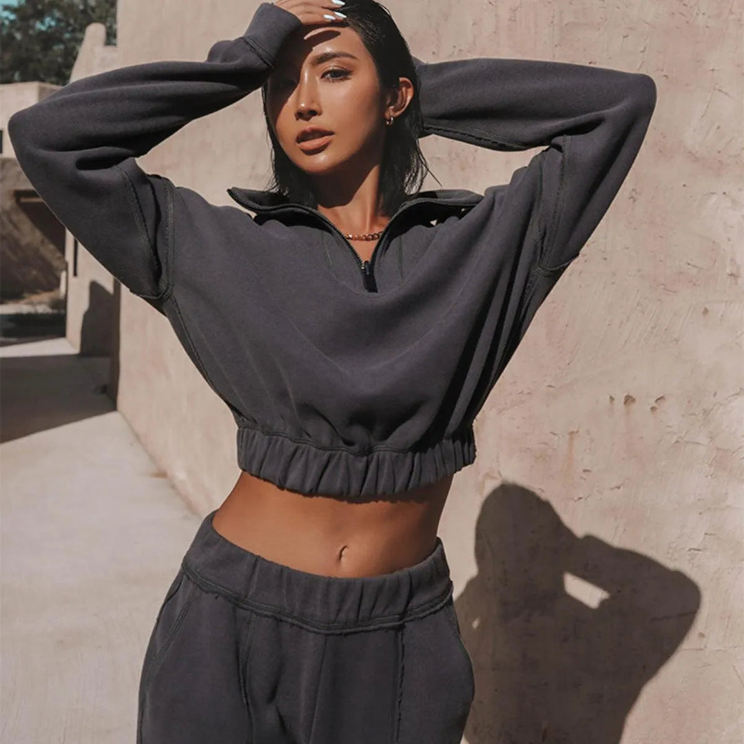 Levoire | Crop Top et pantalons droits larges