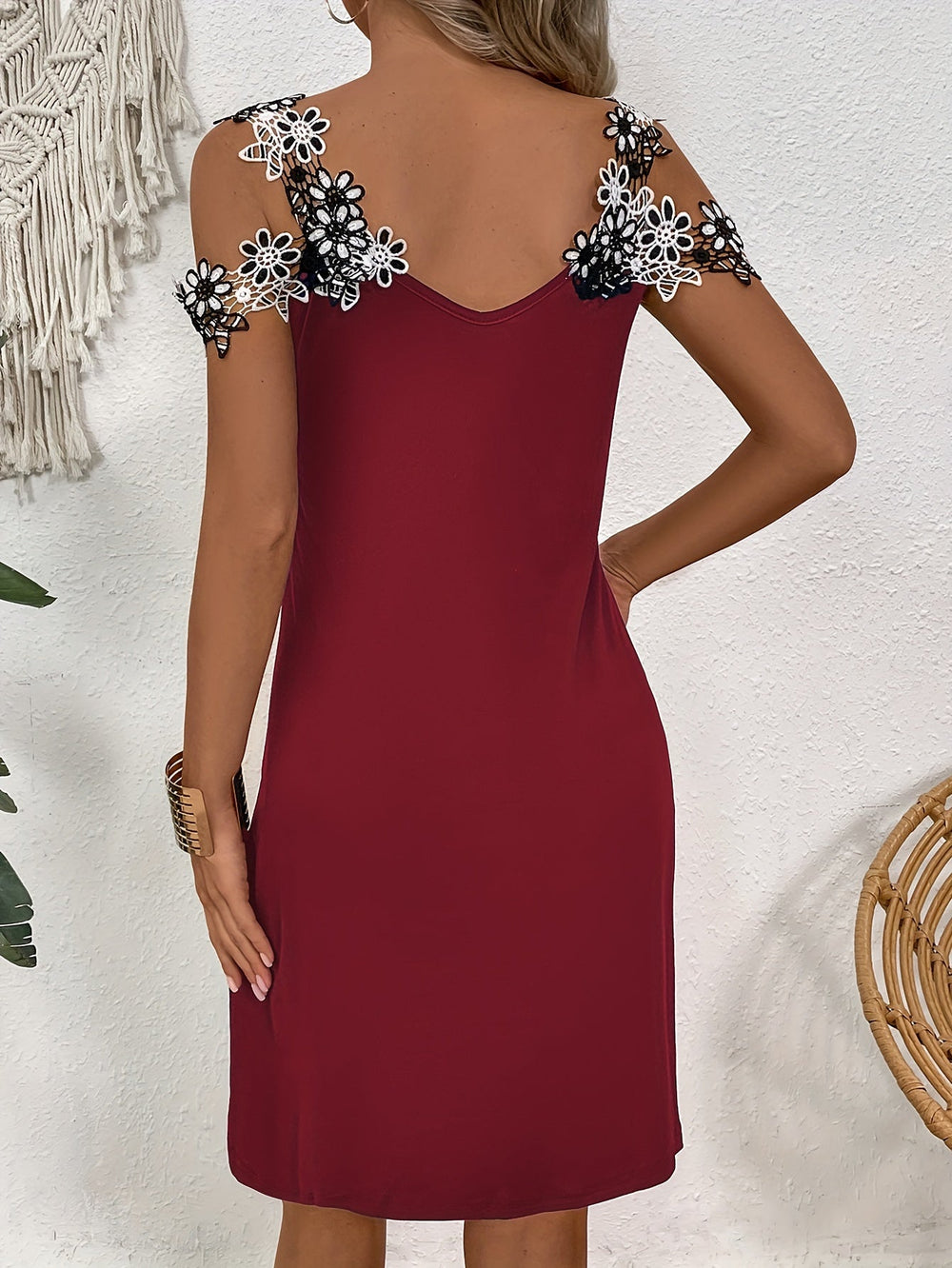 Levoire | Robe À Épaules Fleuries
