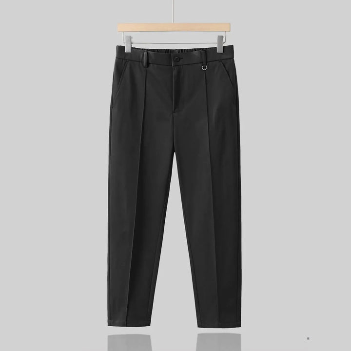 Levoire | Pantalon simple, sans plis, de couleur uniforme Noir
