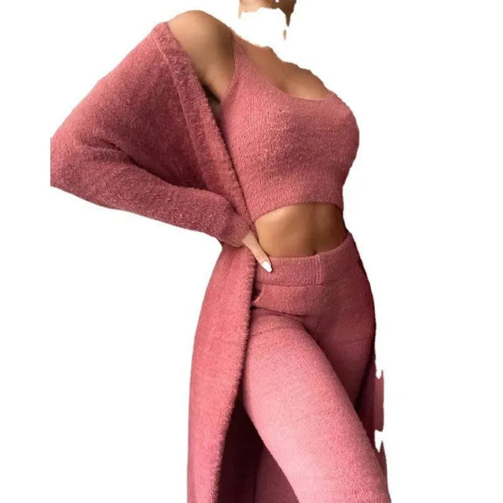 Levoire | Robe femme à haut en velours court et décolleté en V