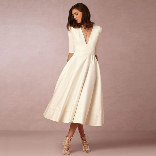 Levoire | Robe élégante en A avec décolleté en V profond