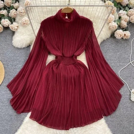 Levoire | Robe à col roulé avec manches cloche plissées Rouge vin Taille libre