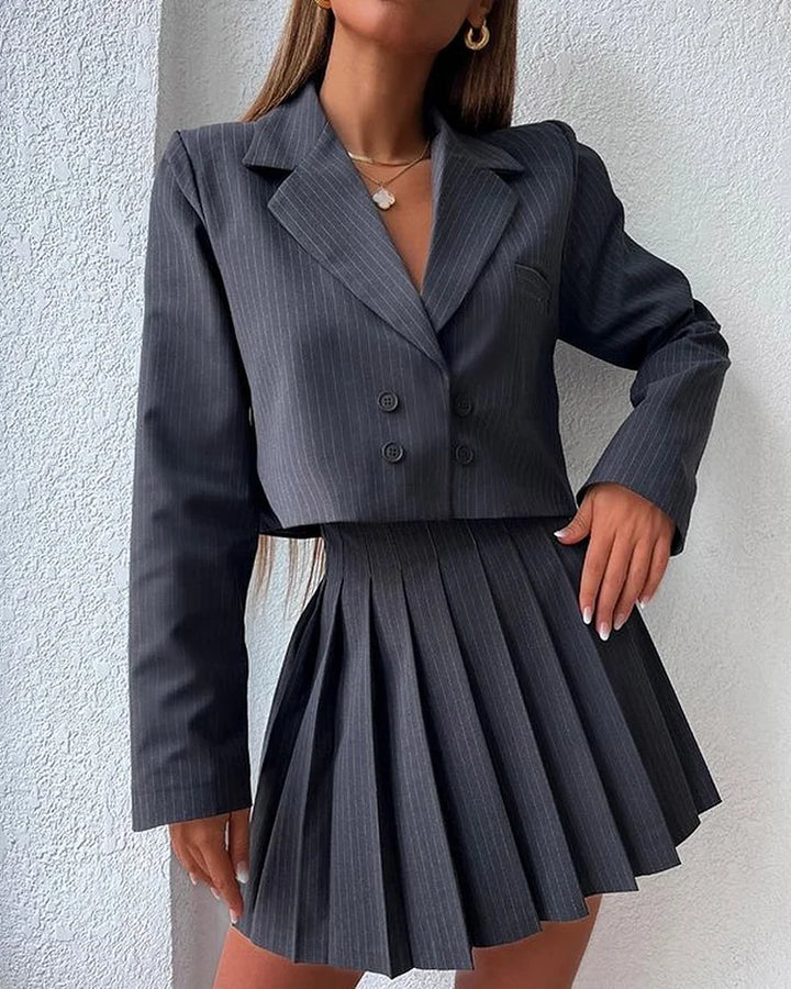 Levoire | Jupe Plissée Élégante Et Ensemble De Costume