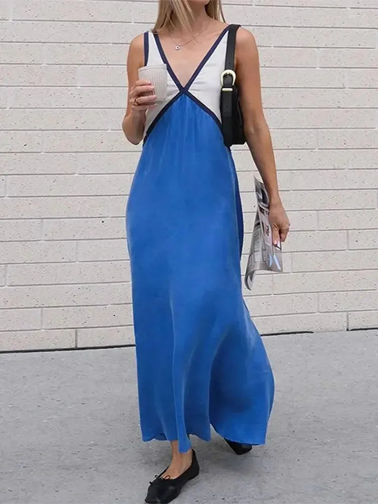 Levoire | Robe Maxi En Satin Brillant Couleur De Contraste Bleu