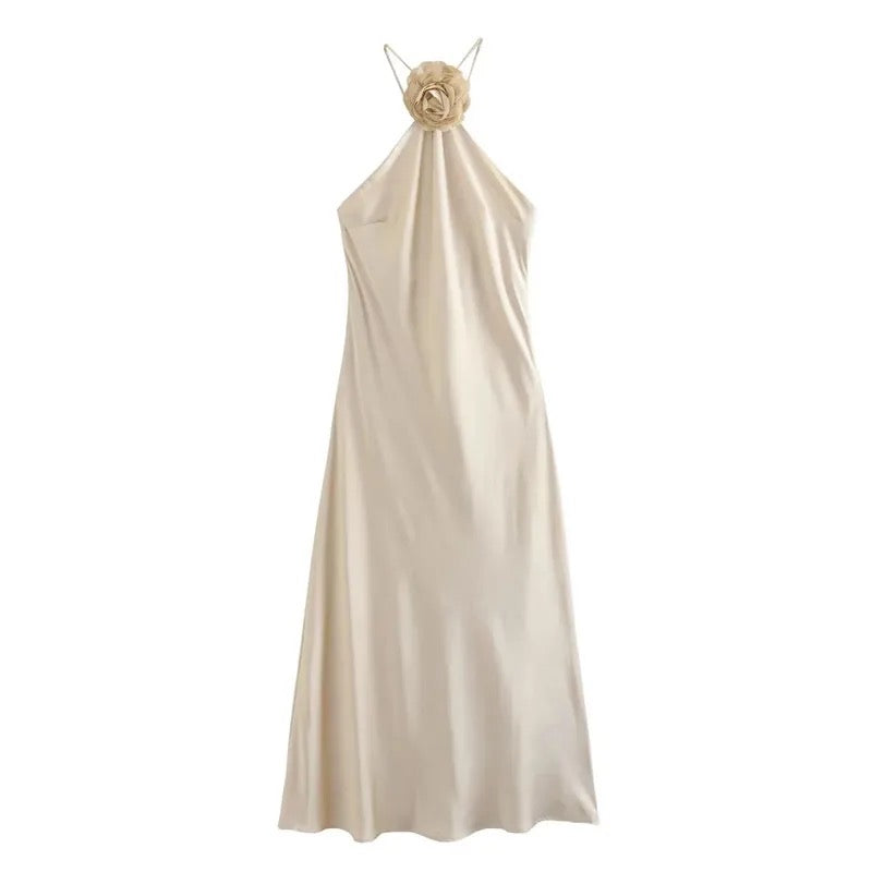 Levoire | Élégante Robe De Soirée En Satin Champagne Avec Appliqué Floral À En Col Nu