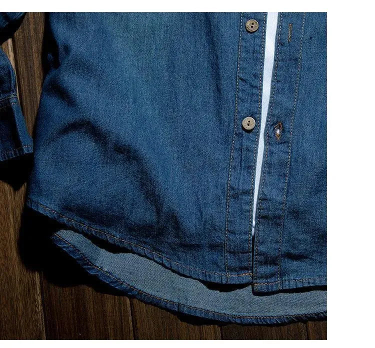 Levoire | En chemise en denim à manches longues