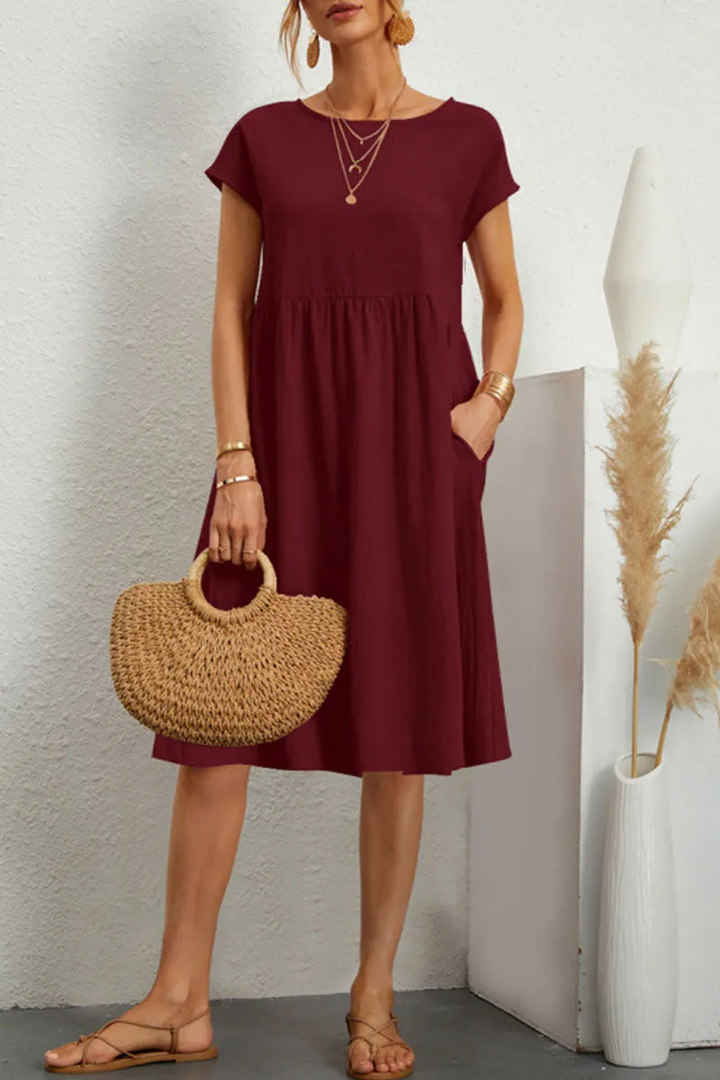 Levoire | Robe décontractée à manches courtes et col rond en patchwork uni Bourgogne