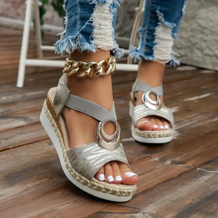 Levoire | Sandales Espadrilles Élégantes Avec Des Sangles Texturées Argent