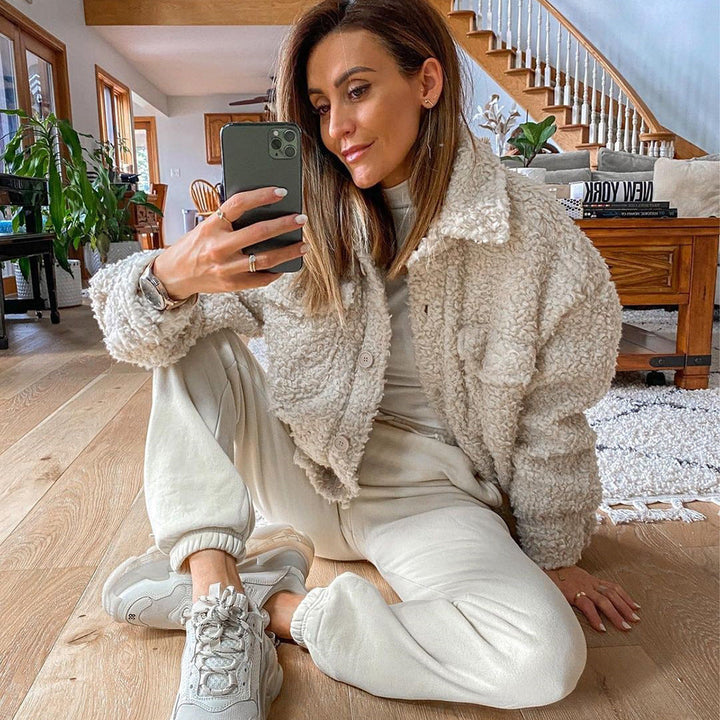 Levoire | Long Manteau En Velours Avec Boutons Et Manches Longues Pour Femmes