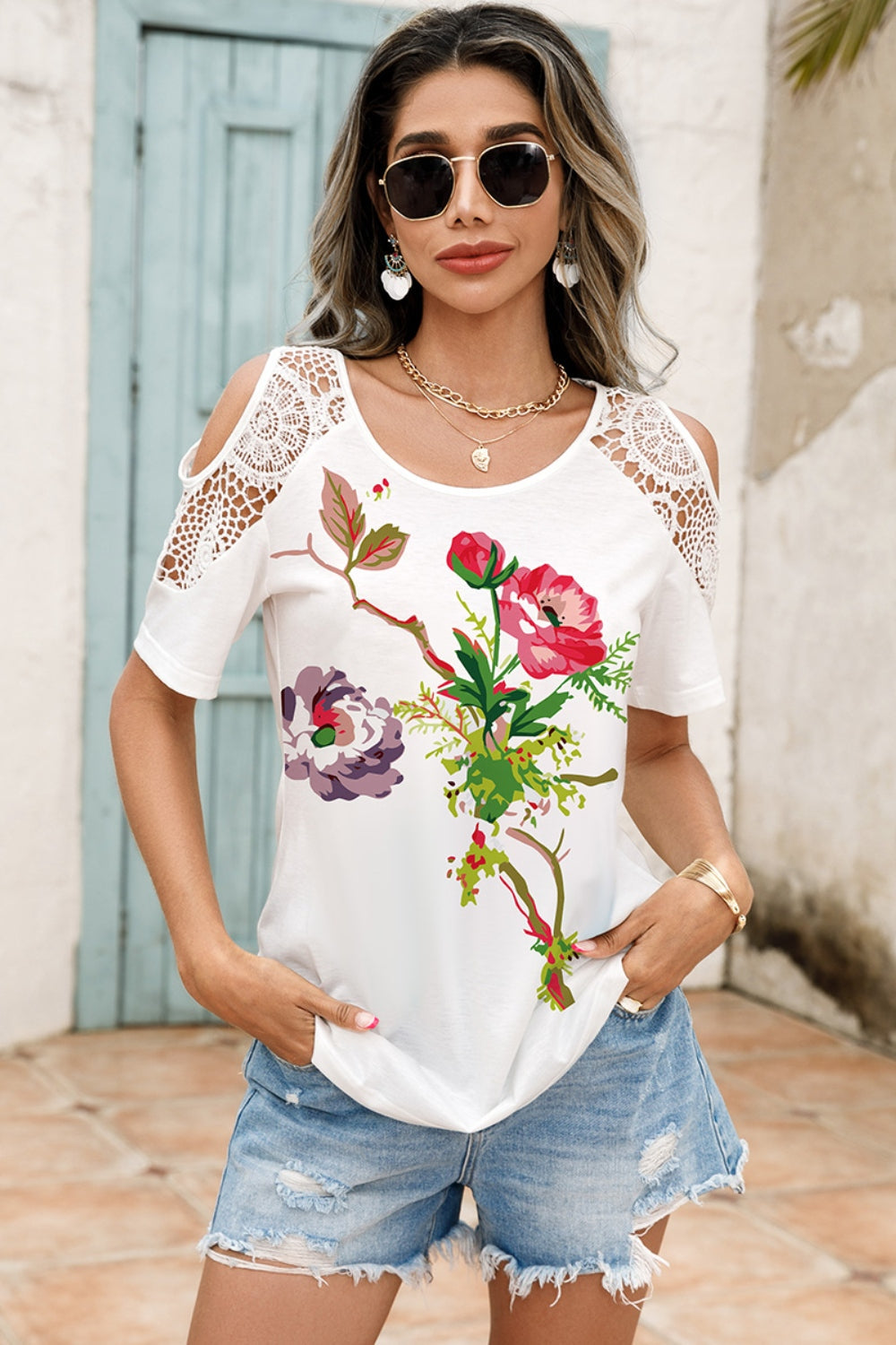 Levoire | Détails brillants et nets Col rond Découpe-épaule Blouse