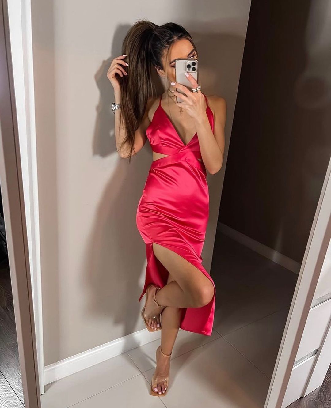 Levoire | Satin Mat Sans Manche Robes