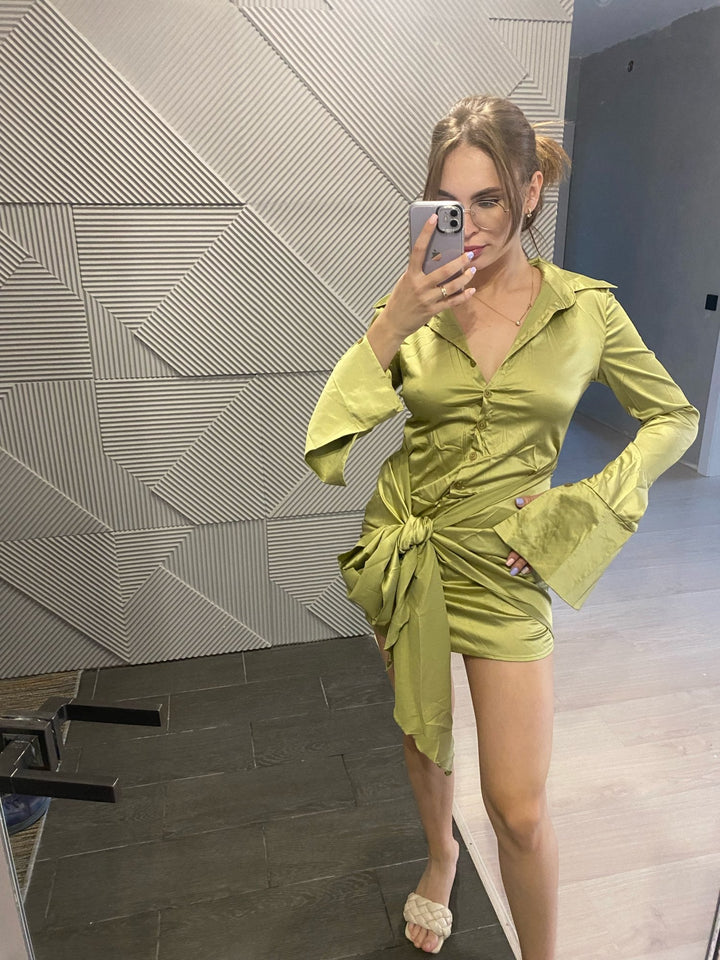 Levoire | Satin Manches Longues Bandage Robes Mini