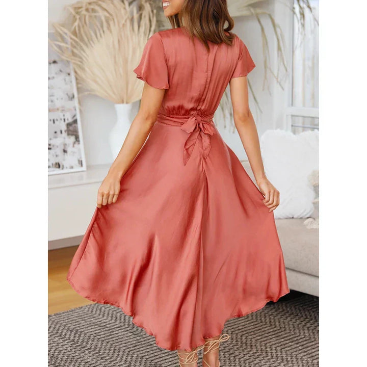 Levoire | Élégante Robe Midi À Manches Flutter