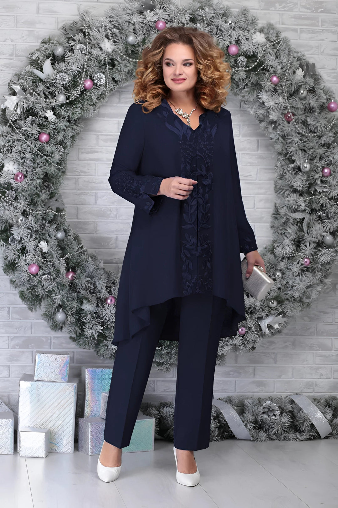 Levoire | Robe À Manches Longues En V Brodée Noir