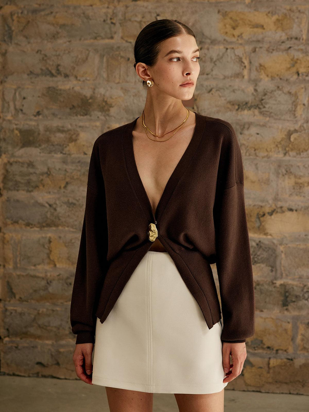 Levoire | Gilet Uni Avec Boutonnière Dorée Pour Femmes Marron foncé