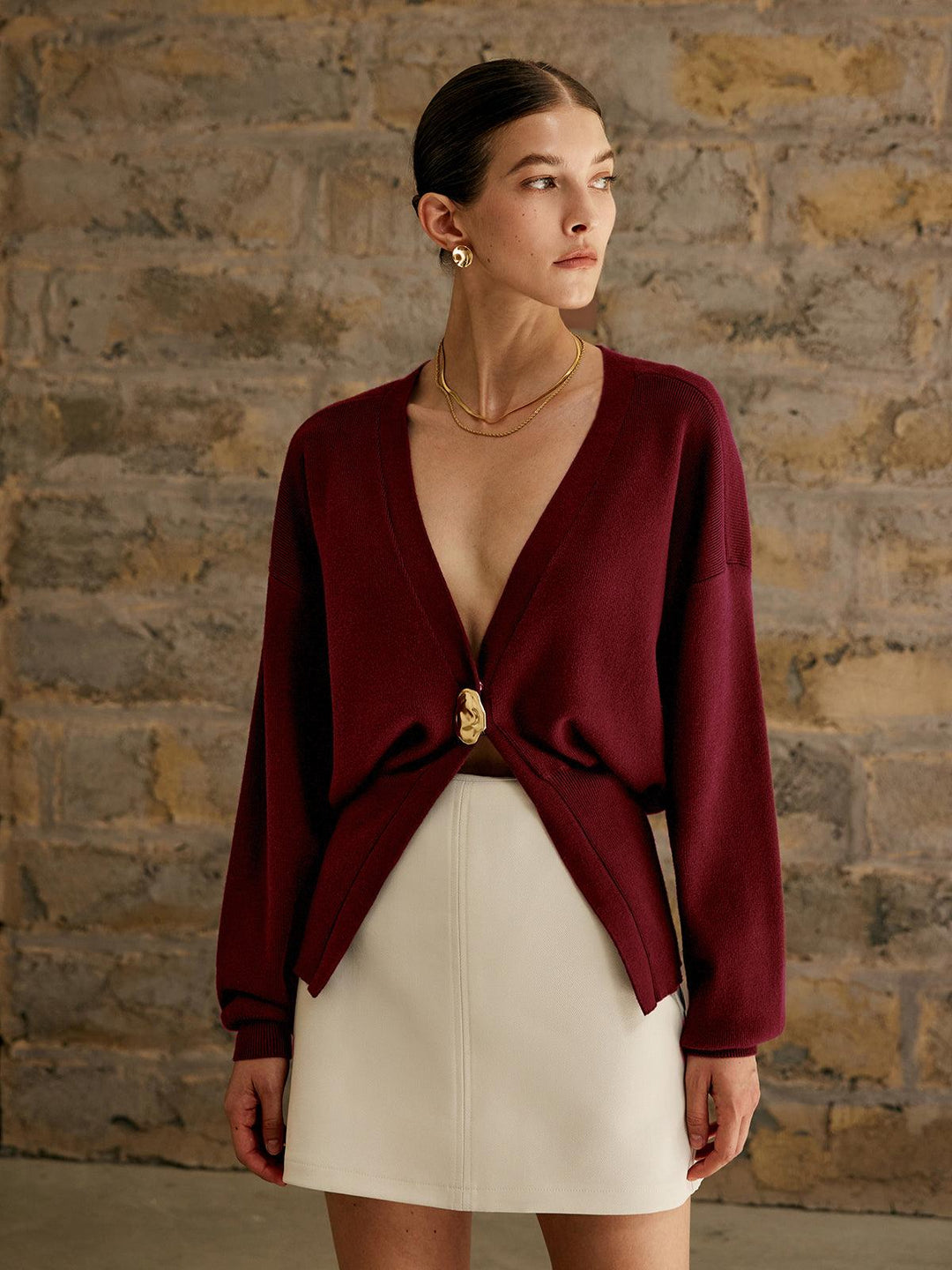 Levoire | Gilet Uni Avec Boutonnière Dorée Pour Femmes Bourgogne