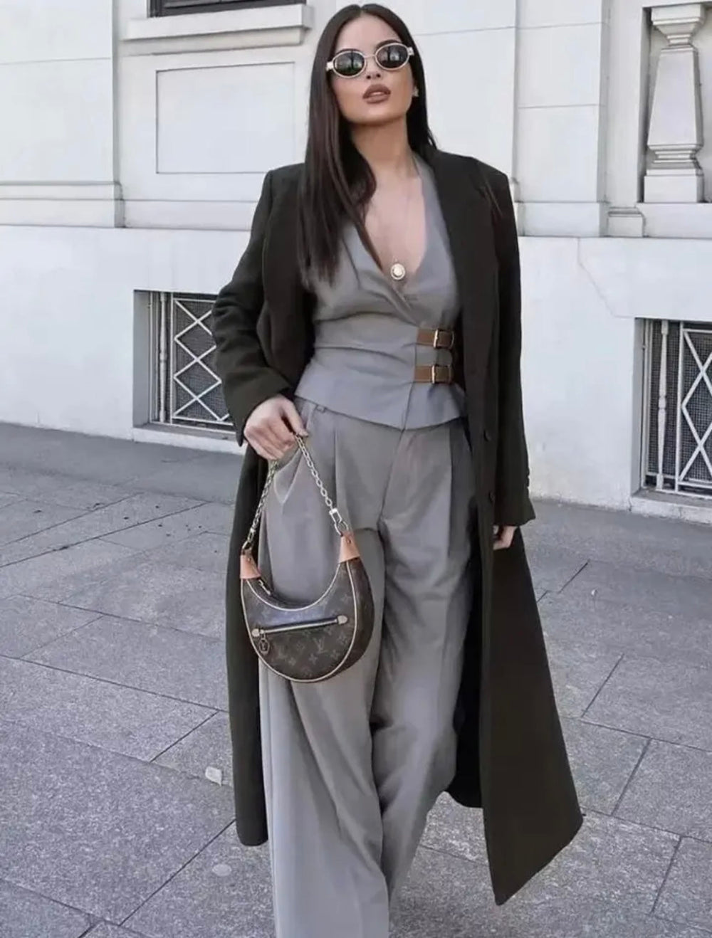 Levoire | Femme Tendance Sans Manches Ensemble Avec Top À Boucles Et Pantalon À Plis Ample En Beige