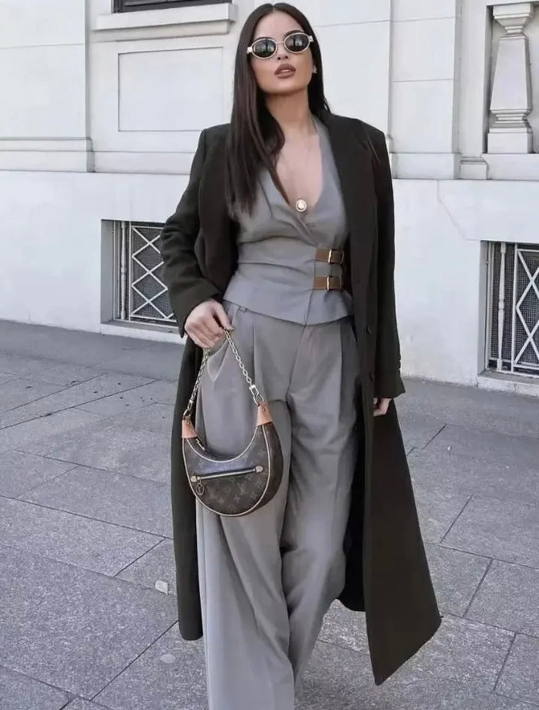 Levoire | Femme Tendance Sans Manches Ensemble Avec Top À Boucles Et Pantalon À Plis Ample En Beige