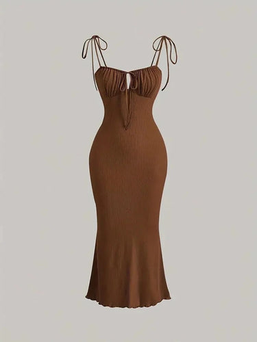 Levoire | Robe À Bretelles Brune Avec Fronces Et Décolleté En Forme De Clé