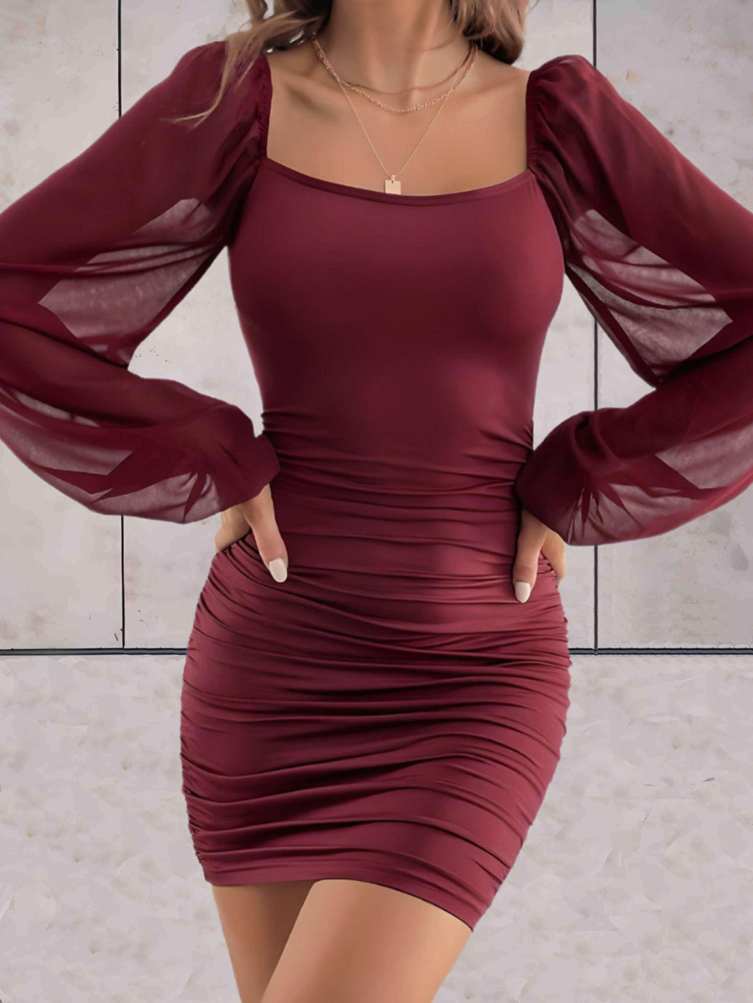 Levoire | Élégante Mini-Robe Avec Des Manches Larges Luxueuses Rot