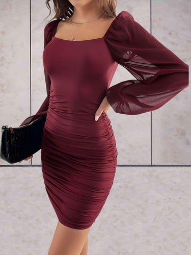 Levoire | Élégante Mini-Robe Avec Des Manches Larges Luxueuses