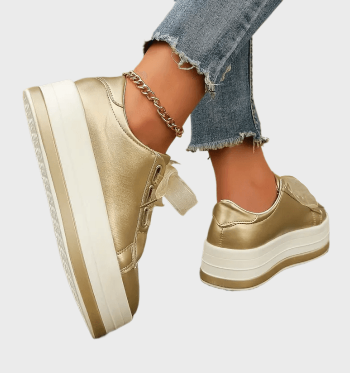 Levoire | Baskets Brillantes Avec Lacets Et Semelles Intermédiaires Épaisses