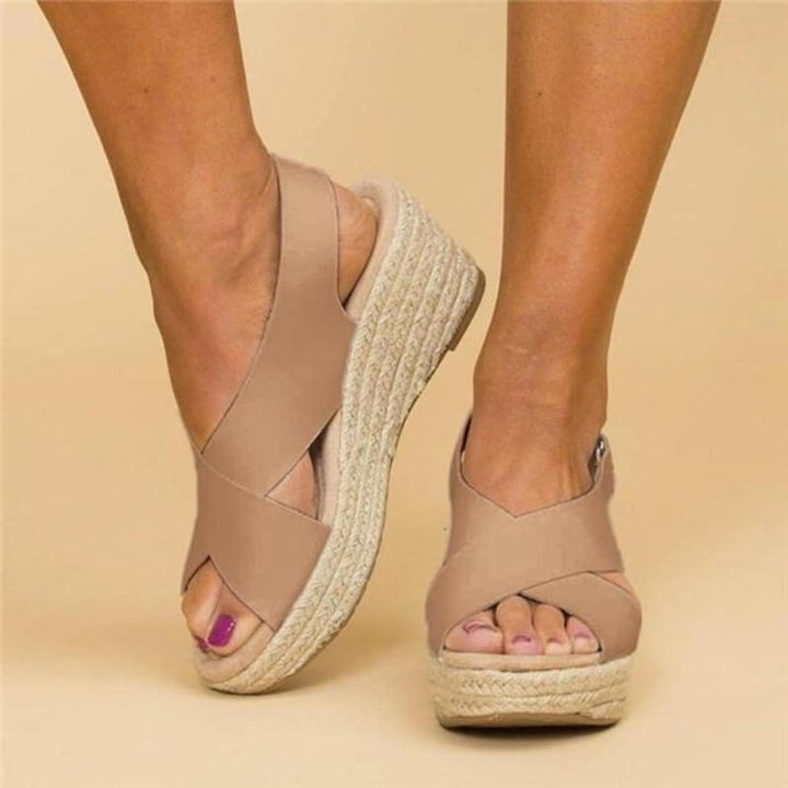 Levoire | Sandales À Talons Compensés Chics Avec Brides Croisées Braun