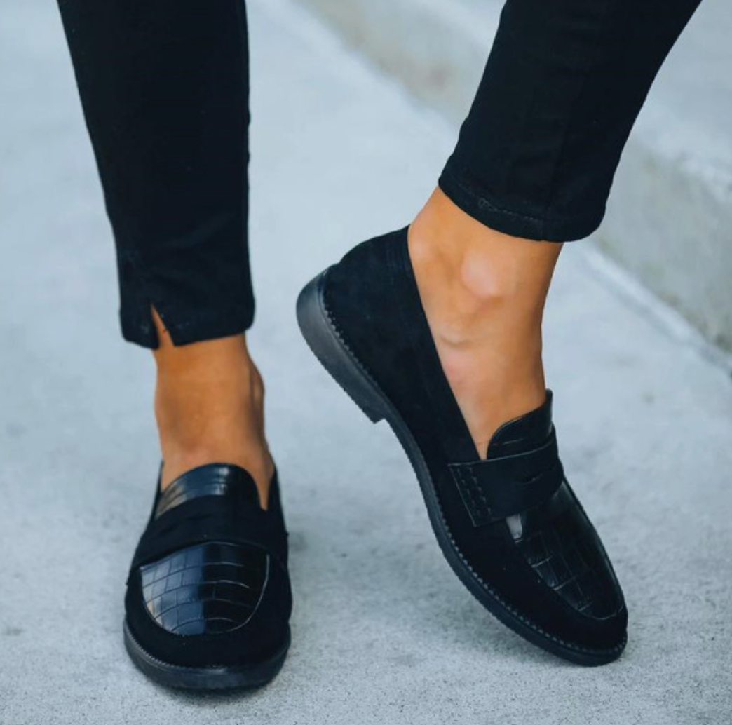 Levoire | Pantoufles En Cuir Noires Pour Femmes