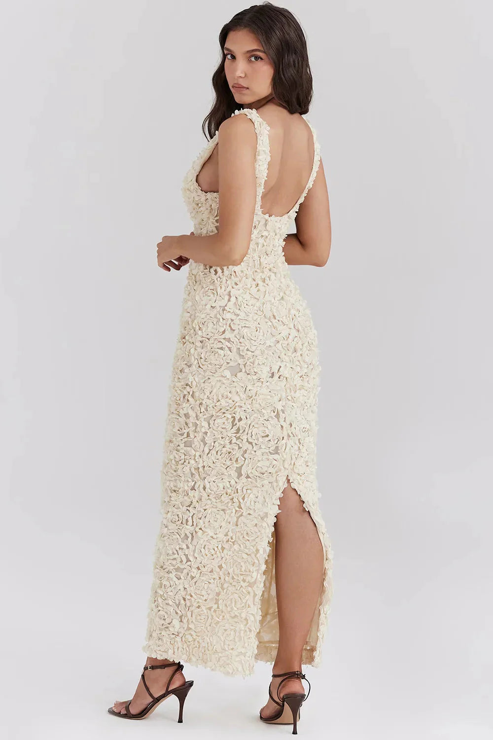 Levoire | Robe Maxi Cocktail Blanche Sans Manches À Décolleté En V