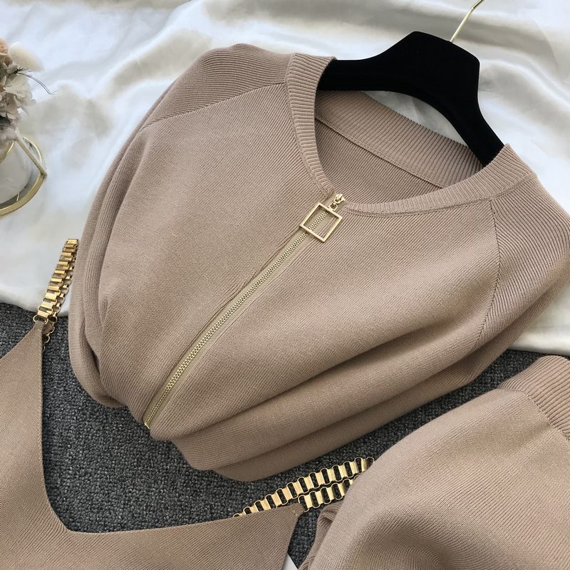 Levoire | Ensemble D'Entraînement Un Ensemble D'Entraînement Élégant De 3 Pièces Pour Femmes Khaki Taille unique