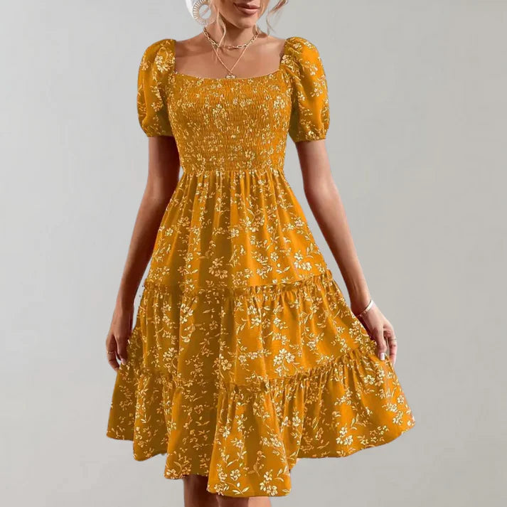 Levoire | Robe D'Été Avec Décolleté Carré Jaune
