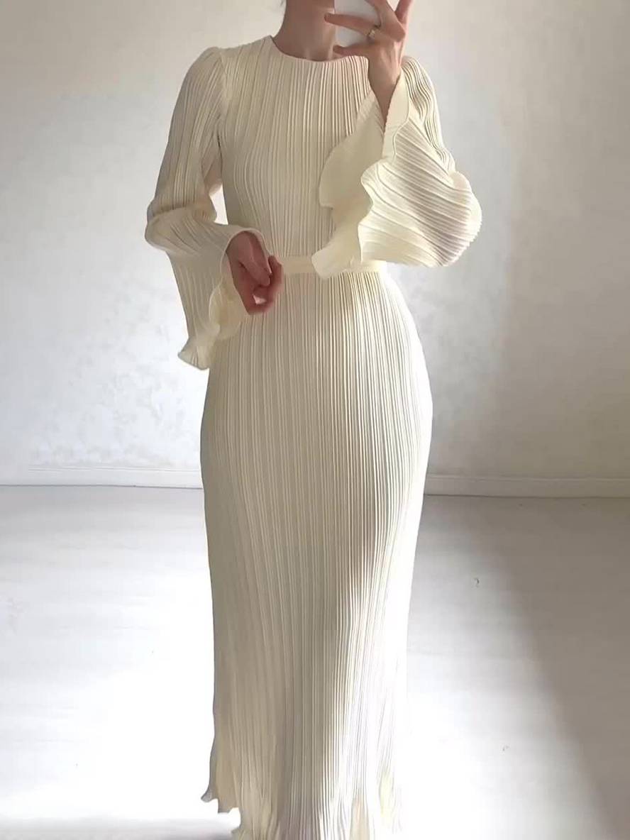 Levoire | Robe Longue Fluide Ceinturée Col Rond À Manches Trompettes Élégante Soirée De Bal Beige
